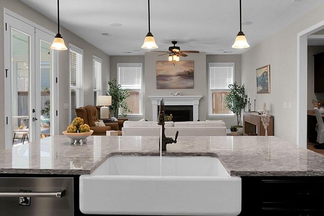 387 Oak Park Street, Summerville, SC 29486