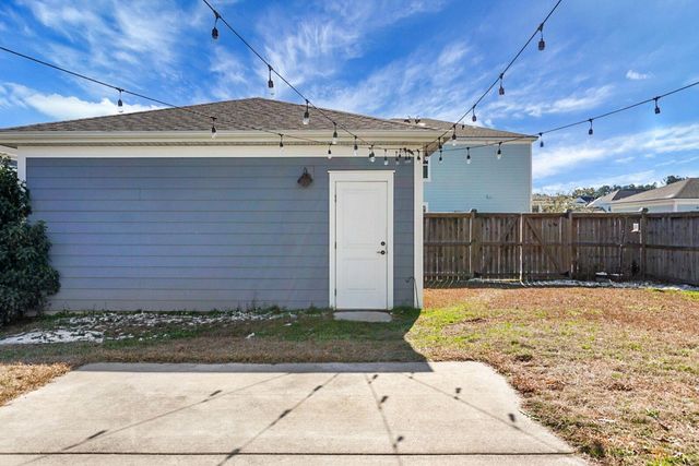 387 Oak Park Street, Summerville, SC 29486