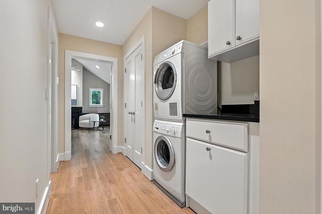 1715 PORTERS HILL RD, Annapolis, MD 21401