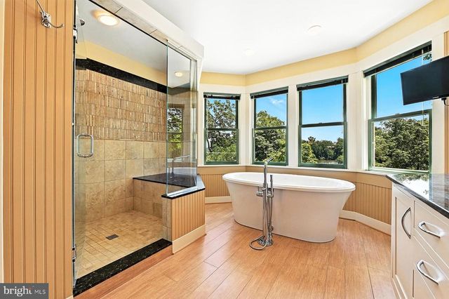 1715 PORTERS HILL RD, Annapolis, MD 21401