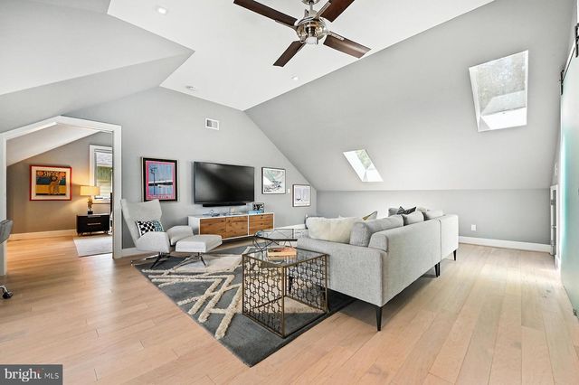 1715 PORTERS HILL RD, Annapolis, MD 21401
