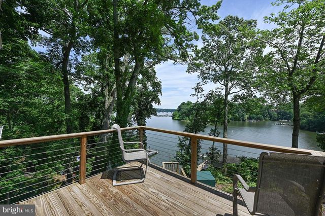 1715 PORTERS HILL RD, Annapolis, MD 21401