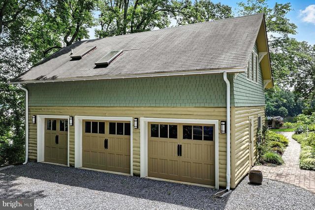 1715 PORTERS HILL RD, Annapolis, MD 21401