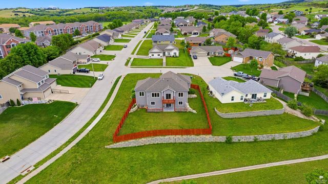 5406 Holden Court, Manhattan, KS 66503