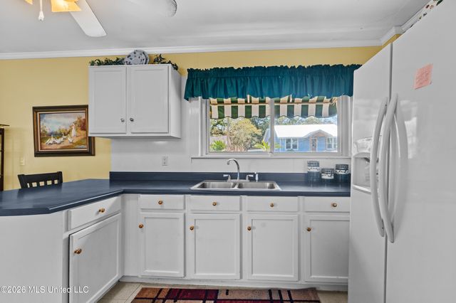 1496 Miller Street, Biloxi, MS 39530