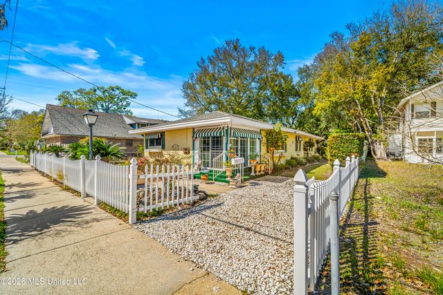 1496 Miller Street, Biloxi, MS 39530