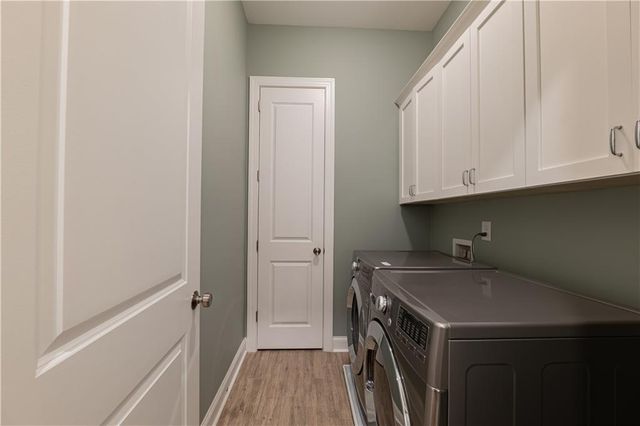 707 Hickory Hollow Walk, Canton, GA 30115
