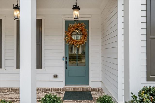 707 Hickory Hollow Walk, Canton, GA 30115