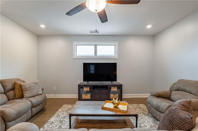 707 Hickory Hollow Walk, Canton, GA 30115