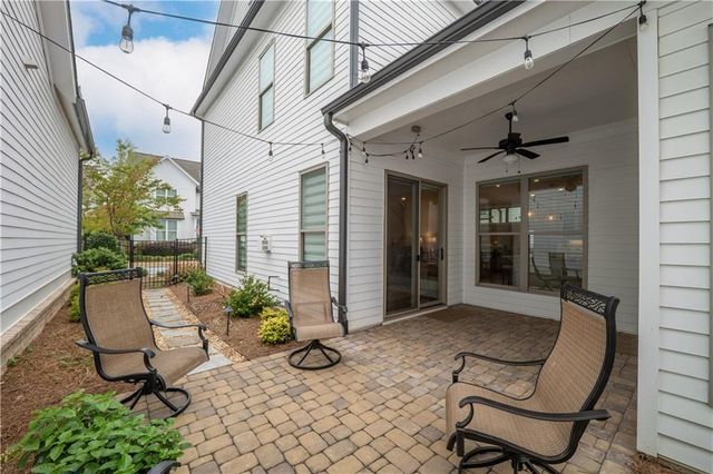 707 Hickory Hollow Walk, Canton, GA 30115