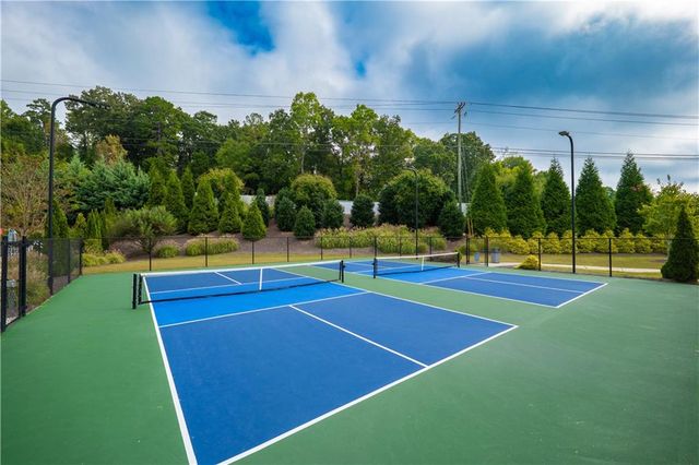 707 Hickory Hollow Walk, Canton, GA 30115
