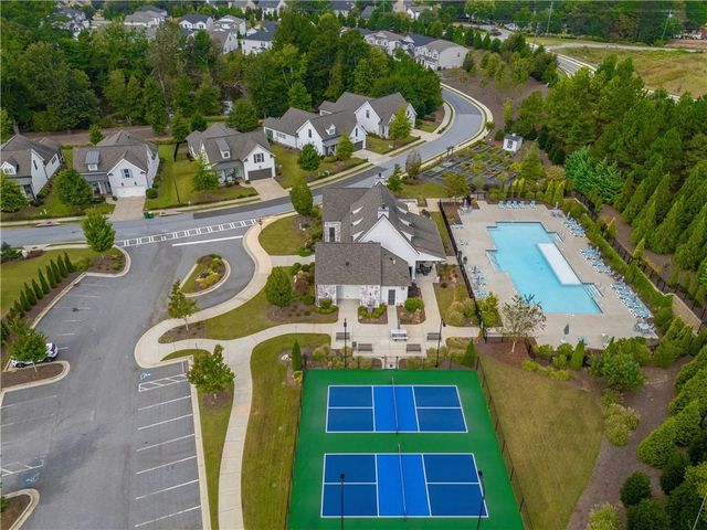 707 Hickory Hollow Walk, Canton, GA 30115
