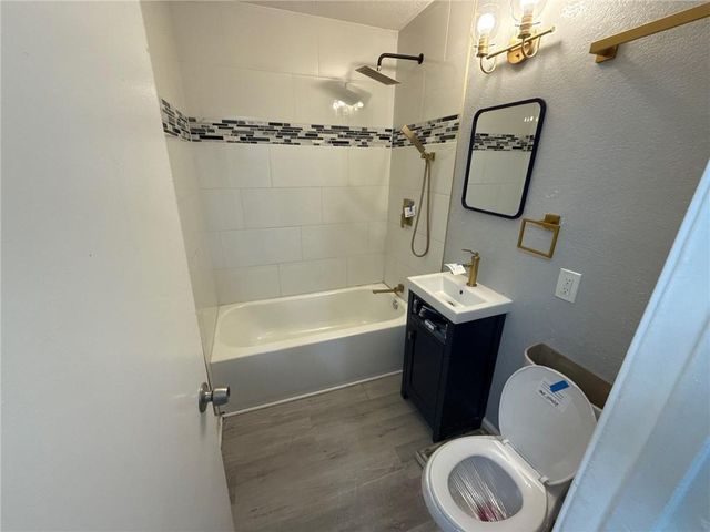 11354 Sycamore Terrace, Kansas City, MO 64134