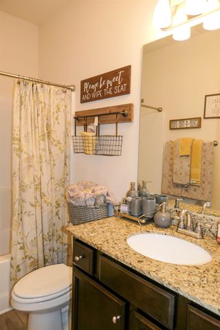 129 Broadleigh Ct, Boiling Springs, SC 29316
