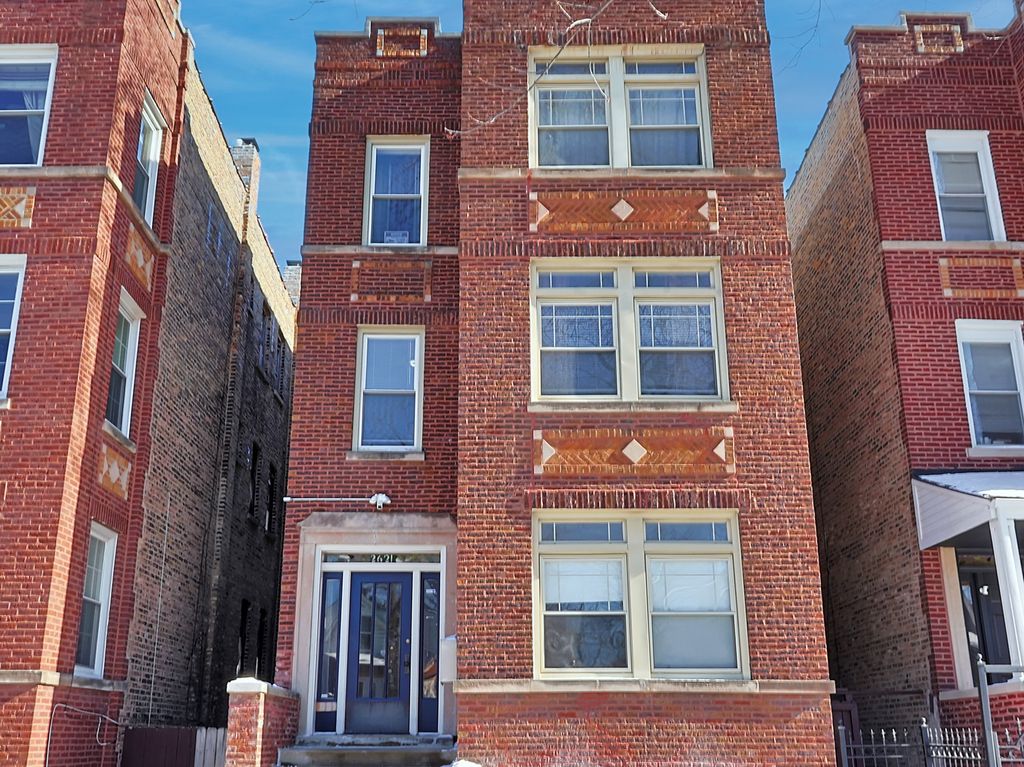2621 N Hamlin Avenue 1, Chicago, IL 60647