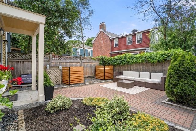 88 Pearl St Rear, Cambridge, MA 02139