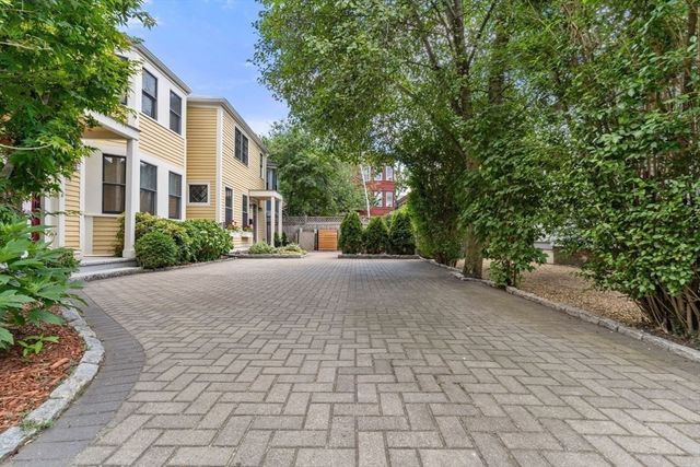 88 Pearl St Rear, Cambridge, MA 02139