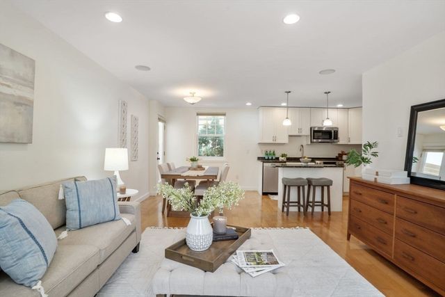 88 Pearl St Rear, Cambridge, MA 02139