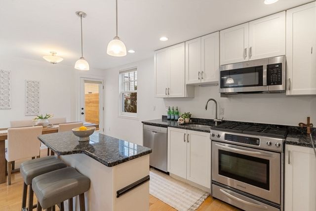 88 Pearl St Rear, Cambridge, MA 02139