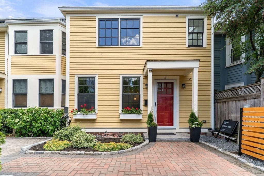 88 Pearl St Rear, Cambridge, MA 02139