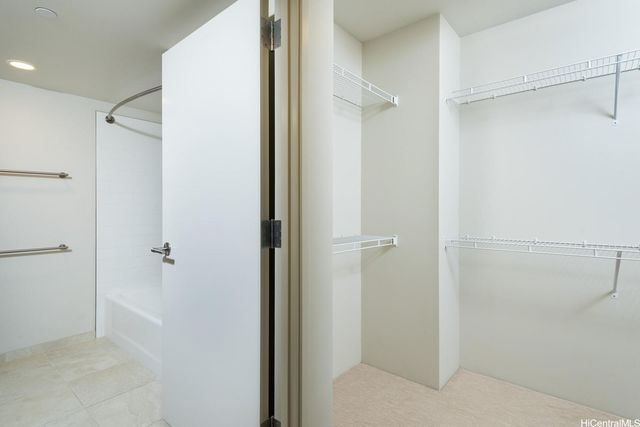 1189 Waimanu Street 2004, Honolulu, HI 96814