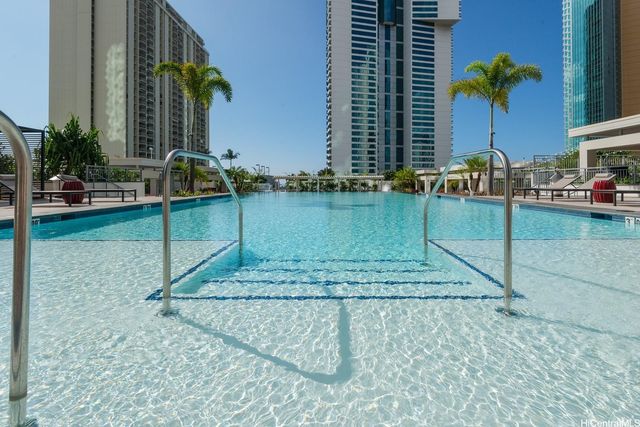 1189 Waimanu Street 2004, Honolulu, HI 96814