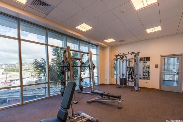 1189 Waimanu Street 2004, Honolulu, HI 96814