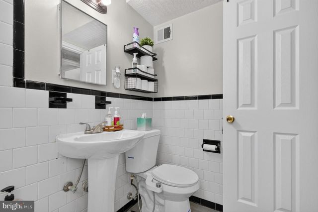 1415 CONGRESS PL SE, Washington, DC 20020