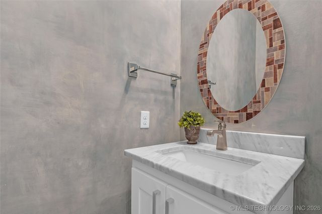 11904 S Toledo Avenue, Tulsa, OK 74137