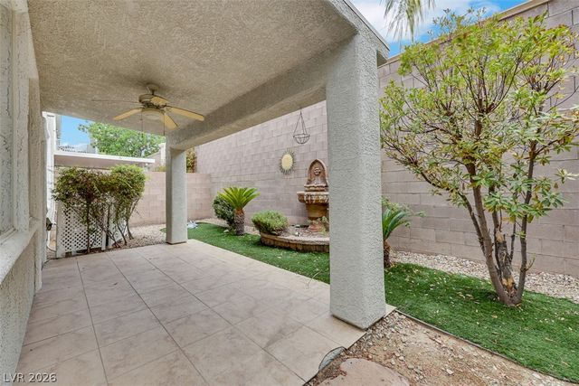 290 Spectacular Street, Henderson, NV 89052