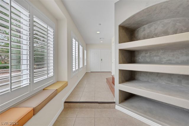 290 Spectacular Street, Henderson, NV 89052