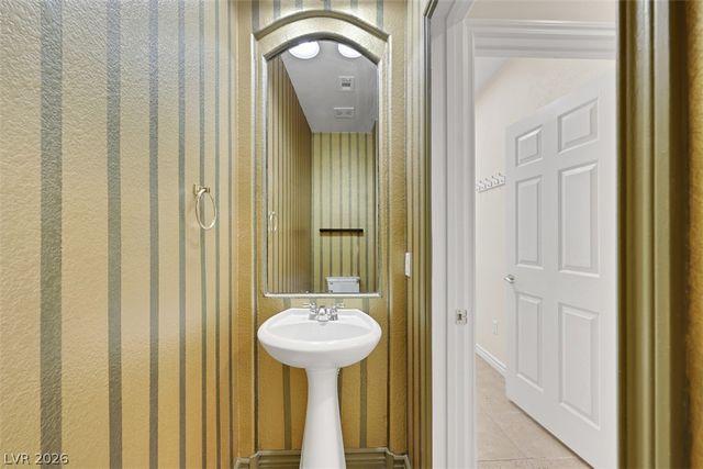 290 Spectacular Street, Henderson, NV 89052