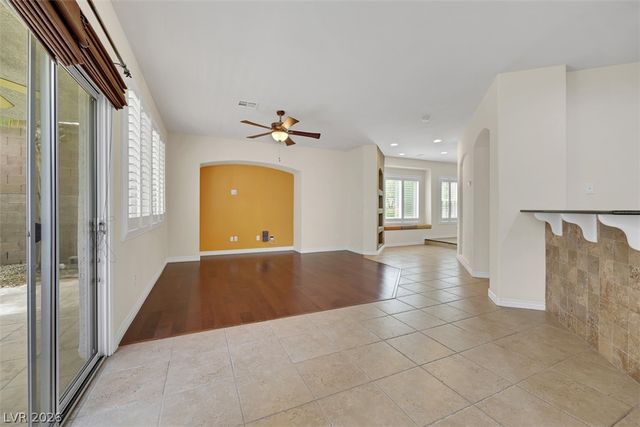 290 Spectacular Street, Henderson, NV 89052