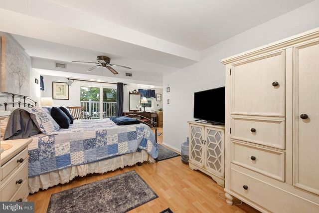 207 MASSACHUSETTS AVE, Cherry Hill, NJ 08002