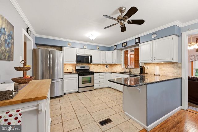 207 MASSACHUSETTS AVE, Cherry Hill, NJ 08002