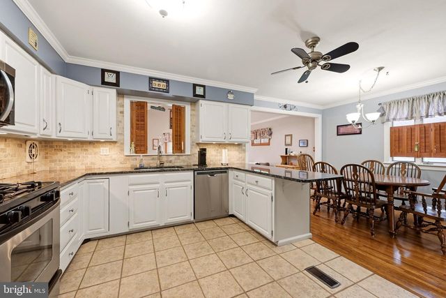207 MASSACHUSETTS AVE, Cherry Hill, NJ 08002