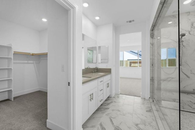 10327 Evangaline Way, Elk Grove, CA 95757