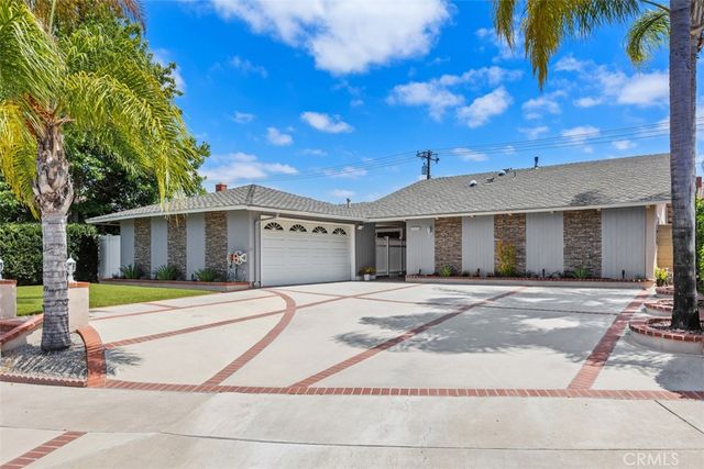 25611 Adriana Street, Mission Viejo, CA 92691