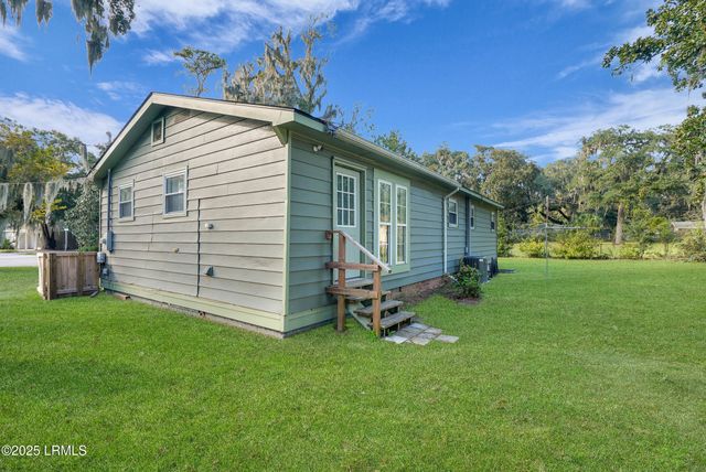 1109 Old Trail Road, Beaufort, SC 29902