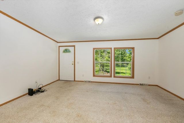 98 Hurricane Rd, Belmont, NH 03220