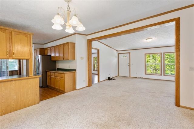 98 Hurricane Rd, Belmont, NH 03220