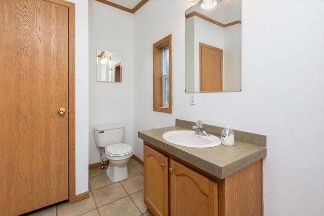 98 Hurricane Rd, Belmont, NH 03220