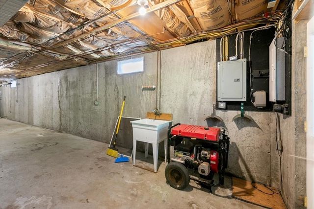 98 Hurricane Rd, Belmont, NH 03220