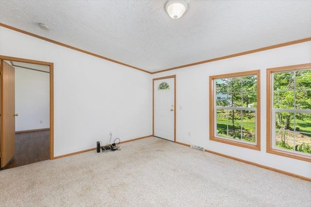 98 Hurricane Rd, Belmont, NH 03220