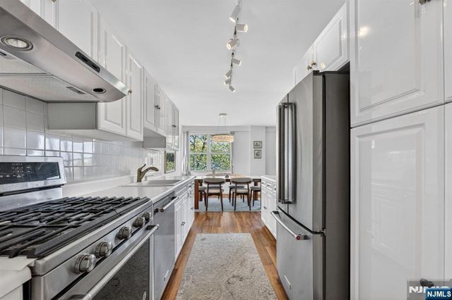 926 Bloomfield Avenue 3A, Glen Ridge, NJ 07028