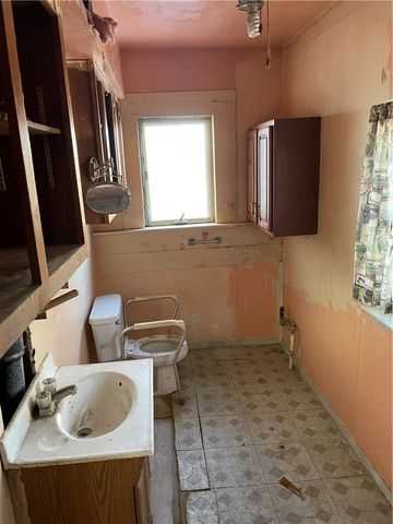 1150 Morrelle Ave, East Mc Keesport, PA 15035