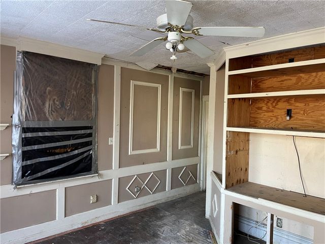 1150 Morrelle Ave, East Mc Keesport, PA 15035