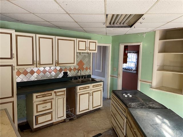 1150 Morrelle Ave, East Mc Keesport, PA 15035