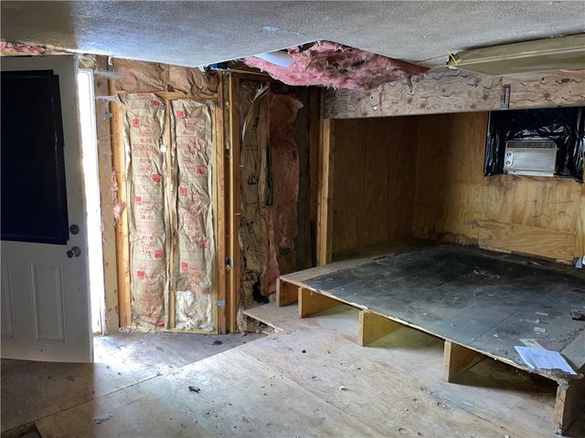 1150 Morrelle Ave, East Mc Keesport, PA 15035