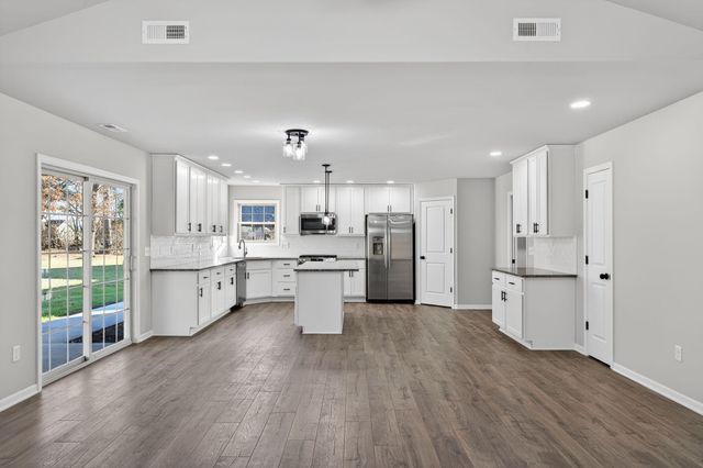 1611 Elderberry Street SE, Demotte, IN 46310